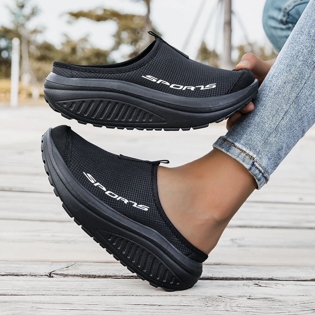 Summer women's one foot sports shoes breathable thin mesh lazy shoes toe cap half drag sandals women's style